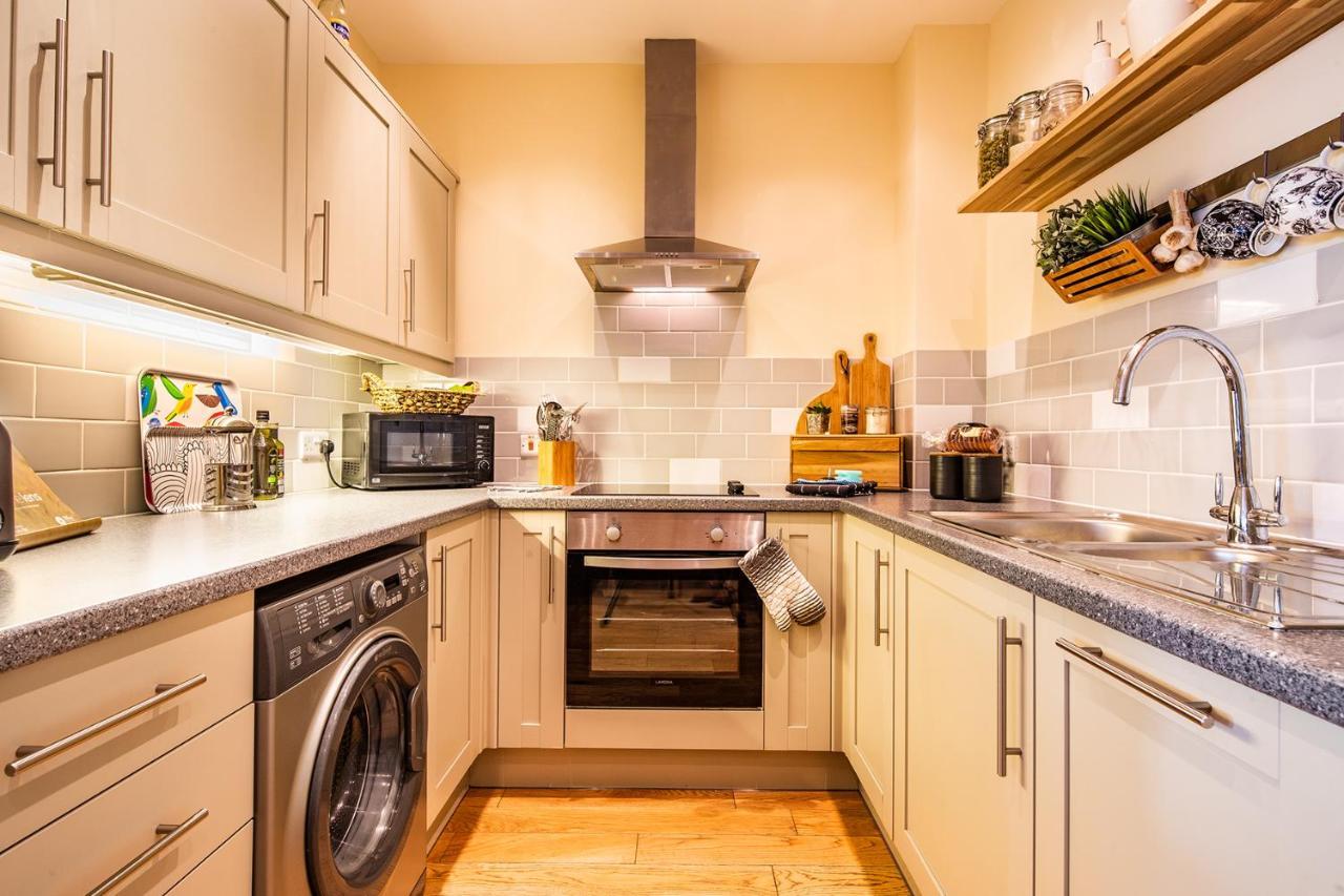Buxton Centre Cosy Cottage With Free Secure Parking ภายนอก รูปภาพ