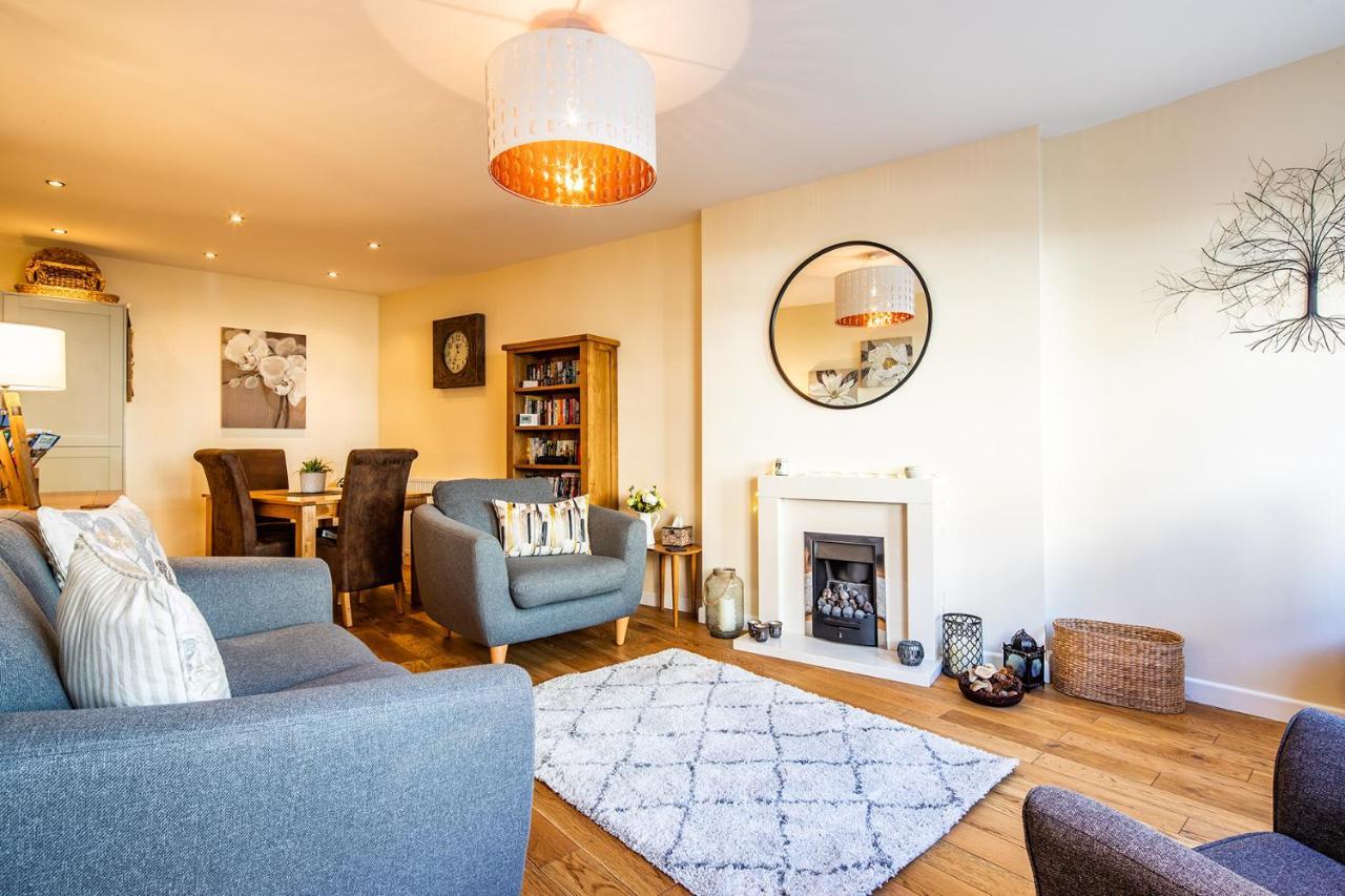 Buxton Centre Cosy Cottage With Free Secure Parking ภายนอก รูปภาพ